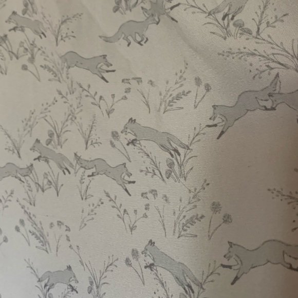 LC Lauren Conrad sleeveless fox print blouse XS - Picture 4 of 8